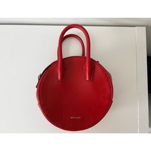 Matt and Nat Stella small circle crossbody